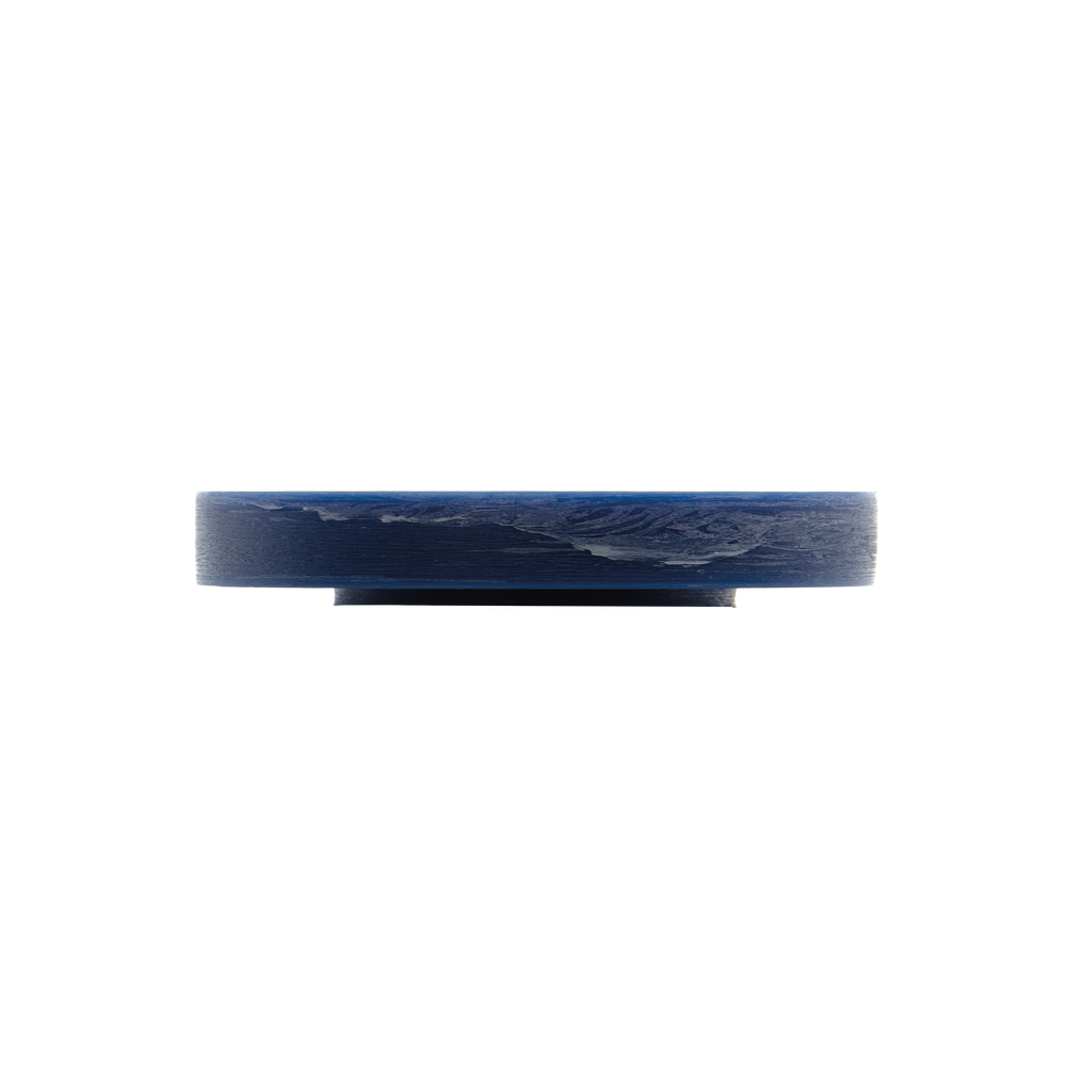 blauwe kaarsenhouder van Stan Editions. Blue Candleholder from Stan Editions. Bougeoir bleu de Stan Editions.